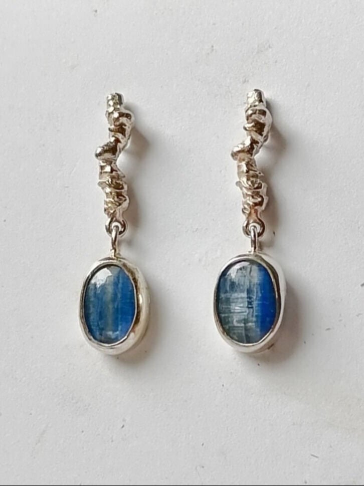 Kyanite Taşlı Uzun Bürümcük Küpe