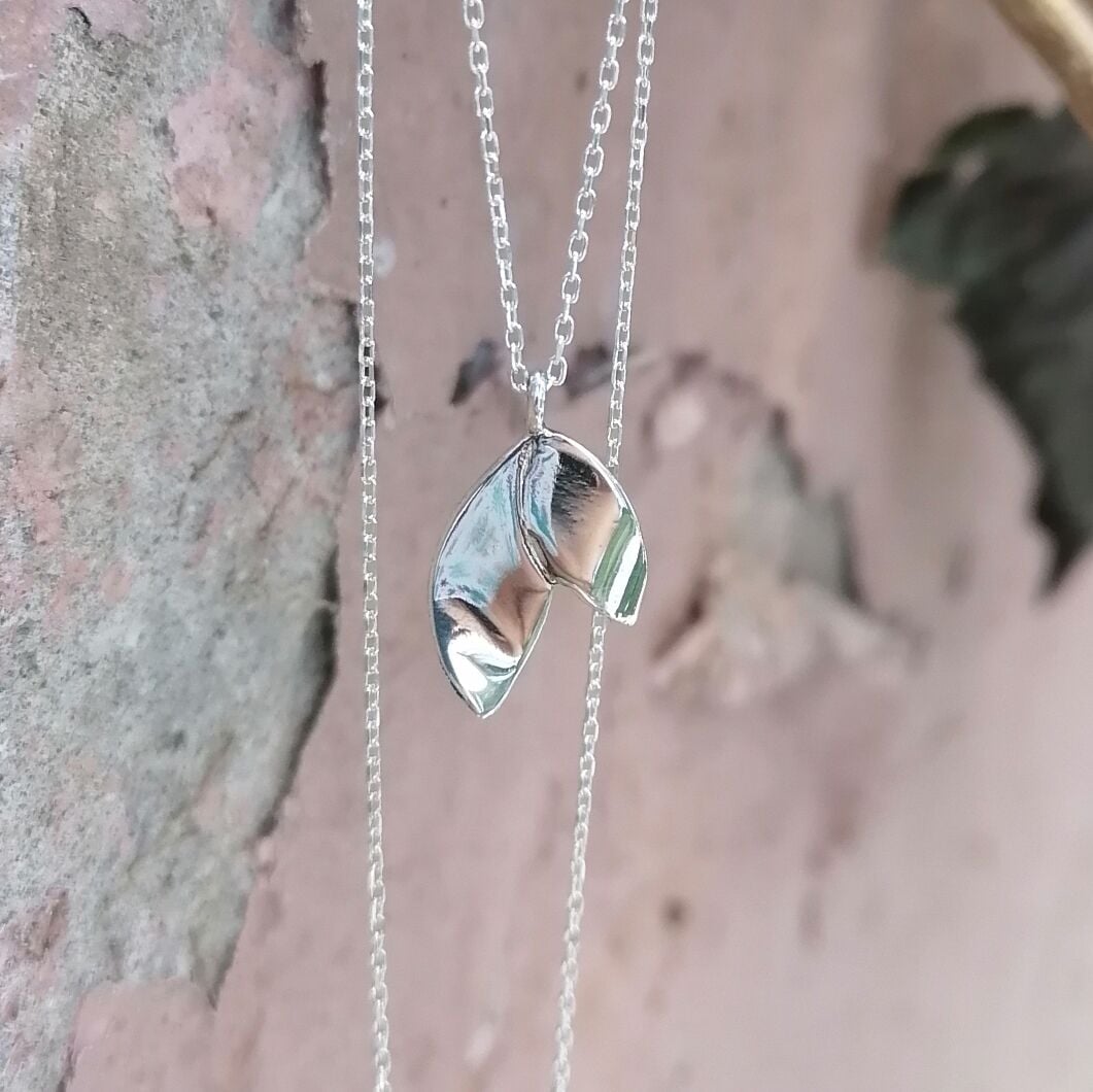 Mini Gümüş Yaprak Kolye