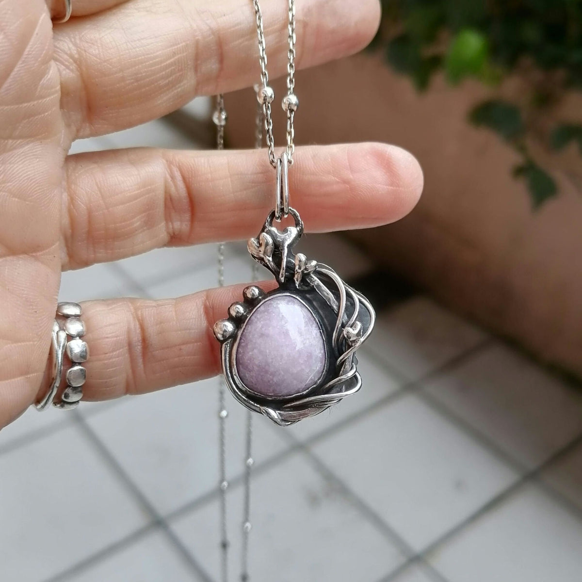 Üç Benek Lepidolite Taşlı Gümüş Kolye