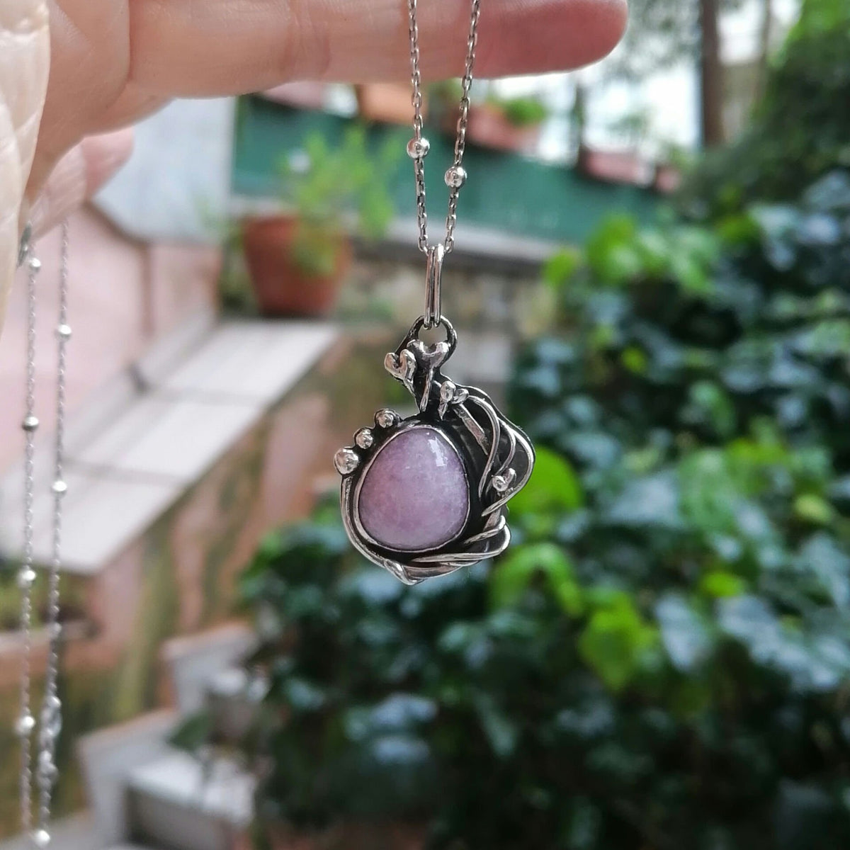 Üç Benek Lepidolite Taşlı Gümüş Kolye