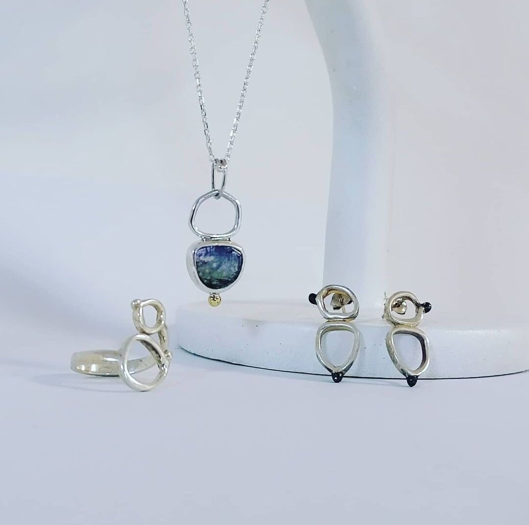 Tanzanite Taşlı El Yapımı Gümüş Kolye