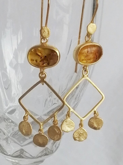 Kehribar Taşlı Tılsım Küpe