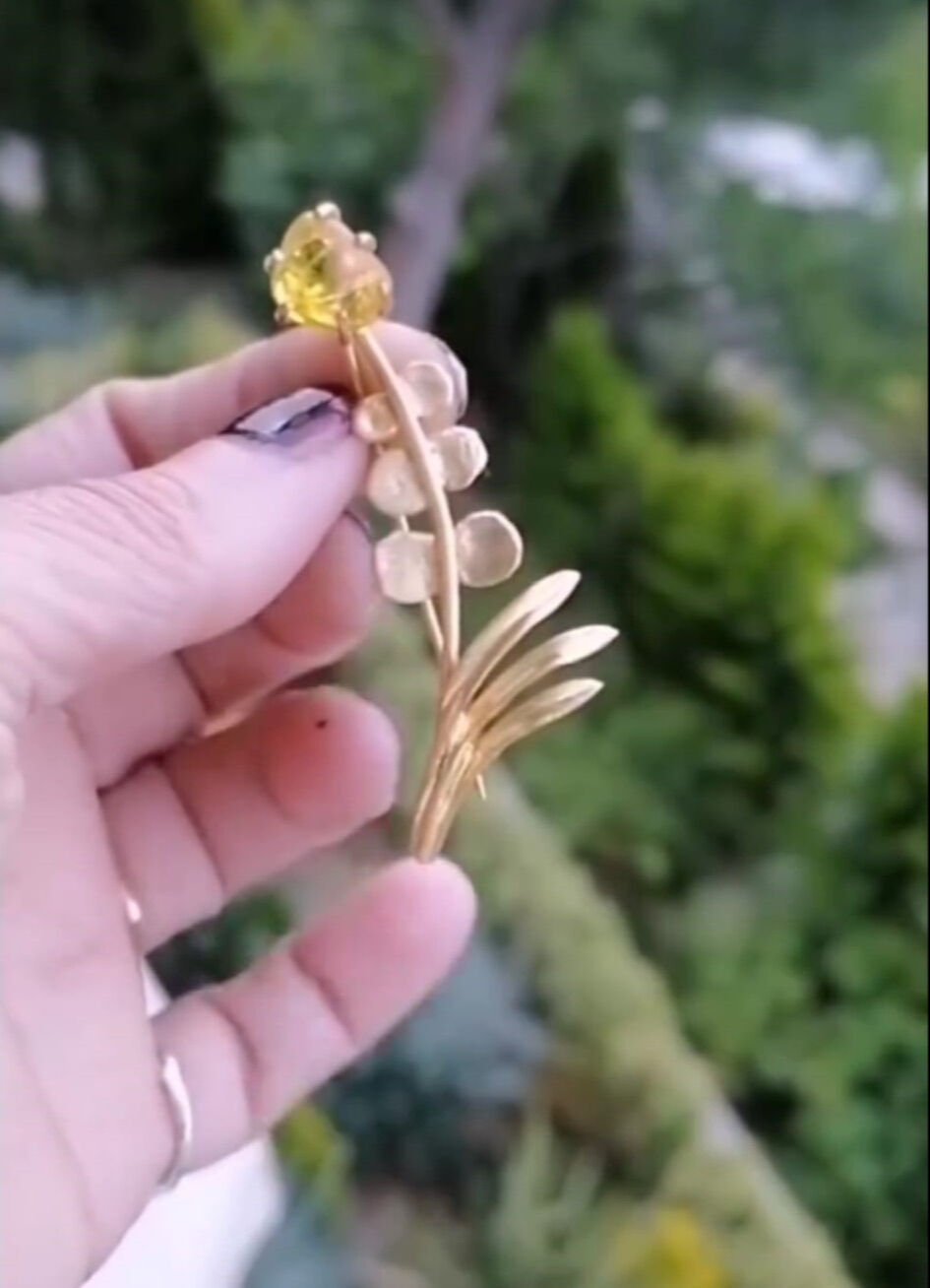 Citrine Taşlı Mimoza Broş