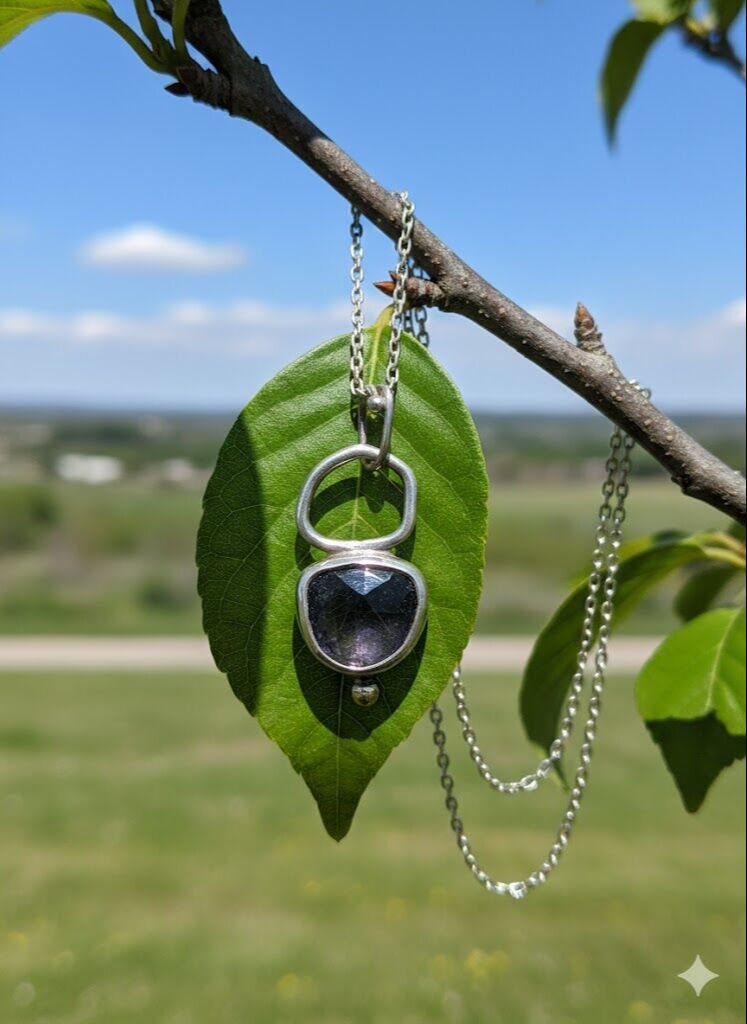 Tanzanite Taşlı El Yapımı Gümüş Kolye